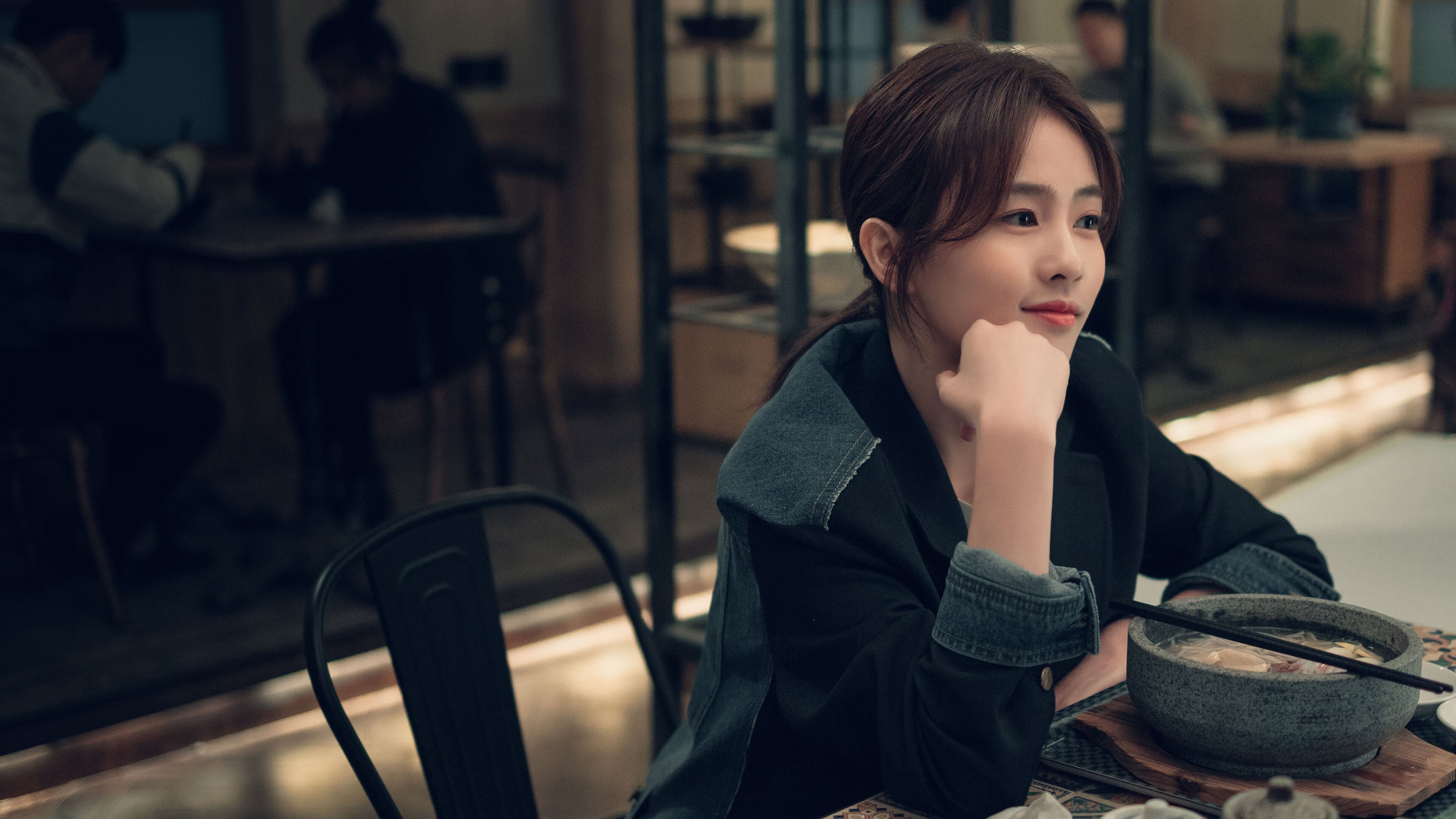 利物浦报价万镑求购国际米兰射手马丁内斯,利物浦前锋马内是哪国的