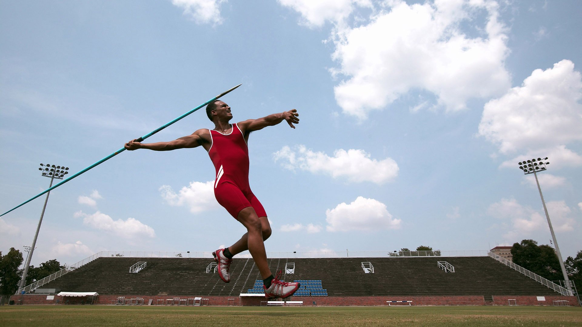 _极地冰原赛车：在雪海中追逐速度_，极地冰原上映时间