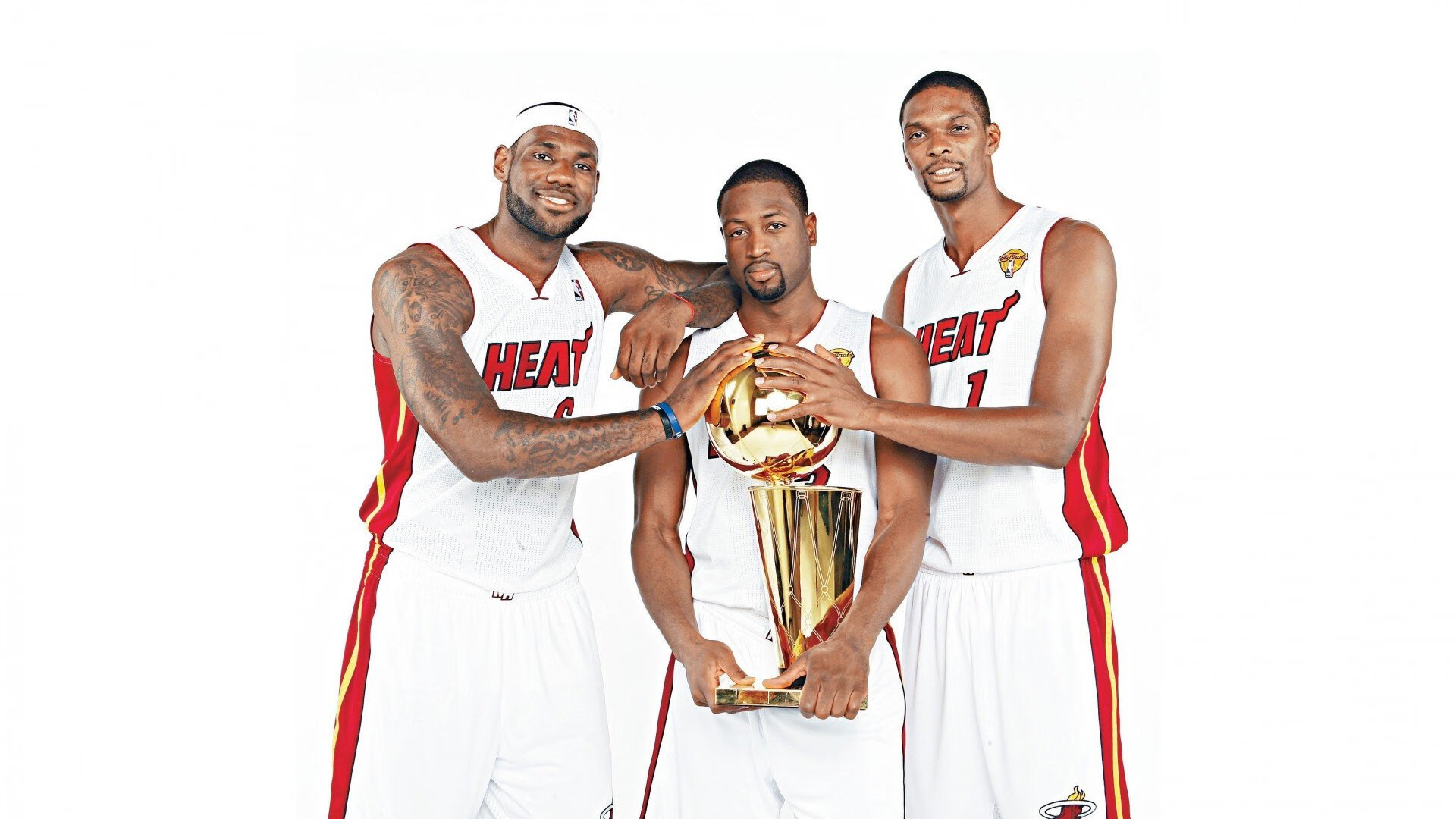 竞技+娱乐：打造多样娱乐体验的电竞场景探索，电竞娱乐产业